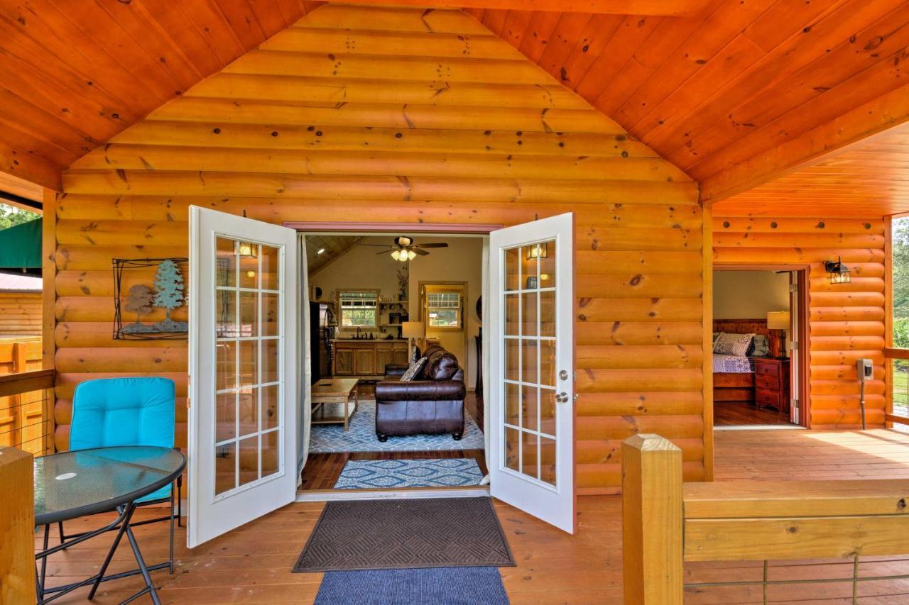 Cozy Riverfront Cabin With Private Deck And Hot Tub! Bryson City Eksteriør billede